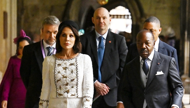 Ali Bongo et sa femme Sylvia Bongo lors du couronnement de Charles III, à l'abbaye de Westminster, le 6 mai 2023.