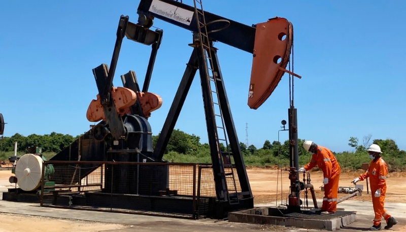 Un champ de pétrole exploité par Etu Energias en Angola.