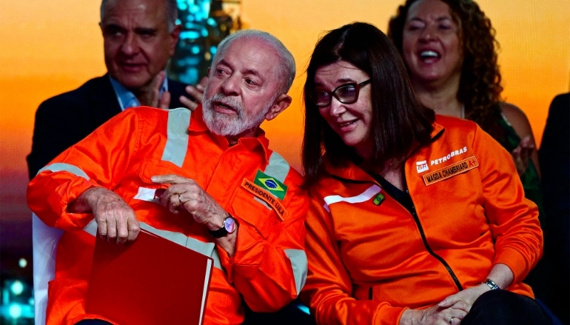 Le président brésilien Luiz Inácio Lula da Silva et la présidente de Petrobras, Magda Chambriard, dans l'État de Rio de Janeiro, le 13 septembre 2024. 
