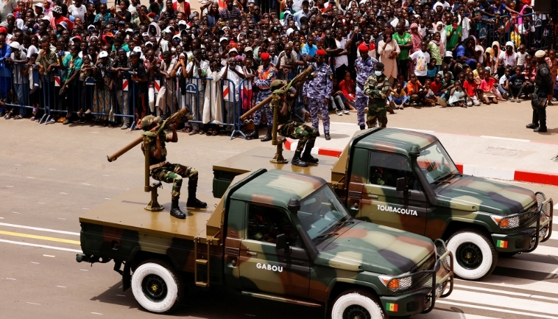 Défilé militaire pour la Fête de l'indépendance, à Dakar, le 4 avril 2023.