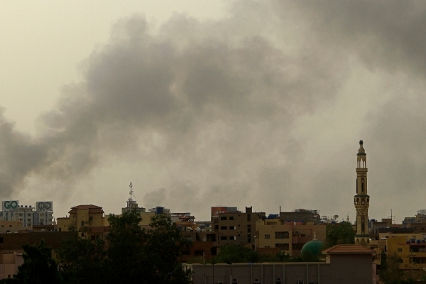 Sud de Khartoum, lors des affrontements entre Abdel Fattah al-Burhan, à la tête des SAF, et le leader des RSF, le général Mohamed Hamdan Dagalo, le 29 mai 2023.